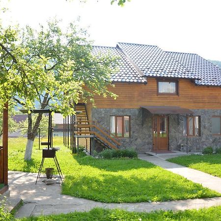 Apartmán Rosinka Jaremče Exteriér fotografie