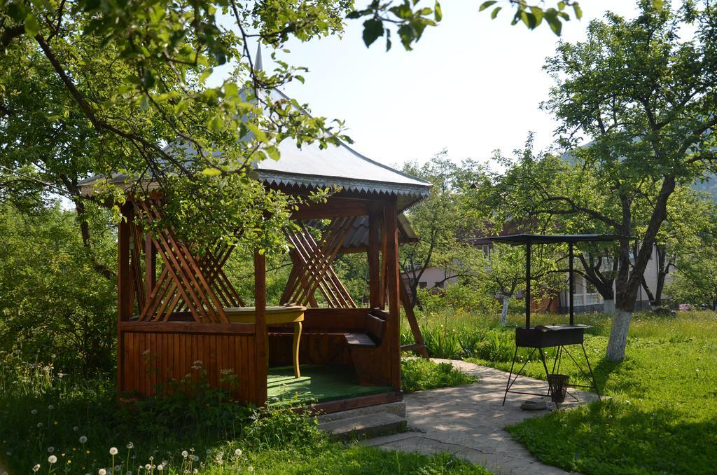 Apartmán Rosinka Jaremče Exteriér fotografie