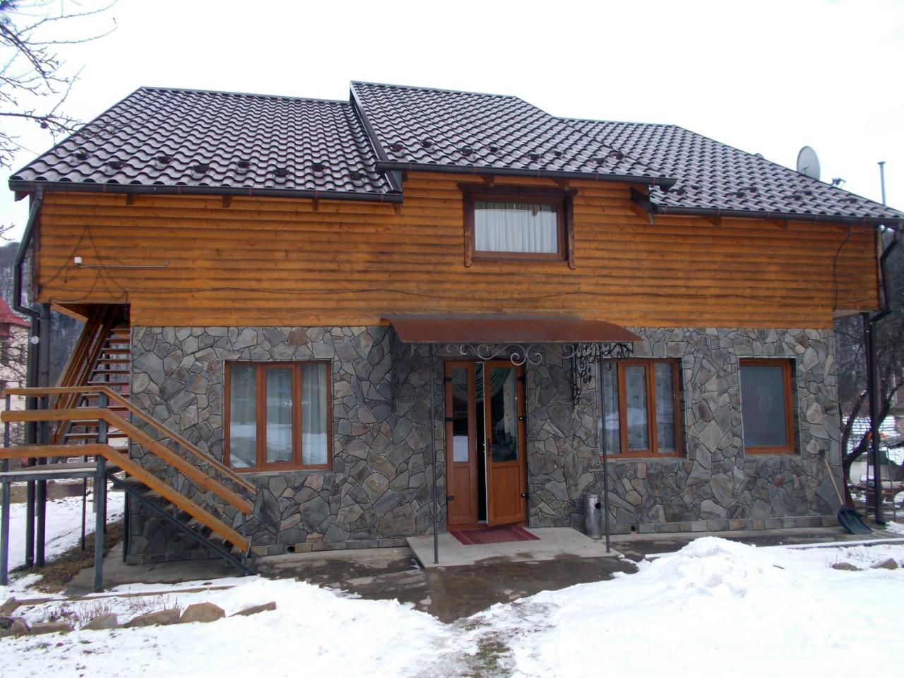 Apartmán Rosinka Jaremče Exteriér fotografie