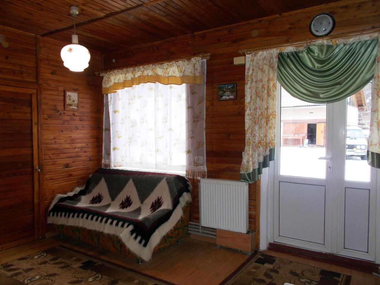 Apartmán Rosinka Jaremče Exteriér fotografie